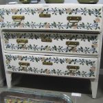 571 5833 CHEST OF DRAWERS